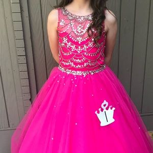 Big girls pageant/ball gown. Worn only twice.
